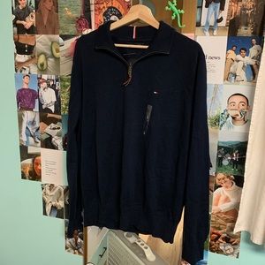 men’s Tommy Hilfiger Quarter zip navy blue NWT